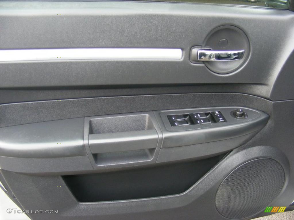 2009 Dodge Charger R/T Door Panel Photos