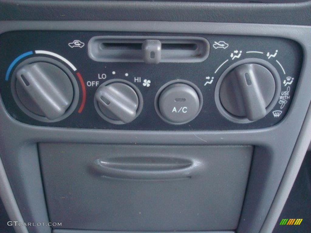 1999 Corolla VE - Silver Stream Opal / Light Charcoal photo #12