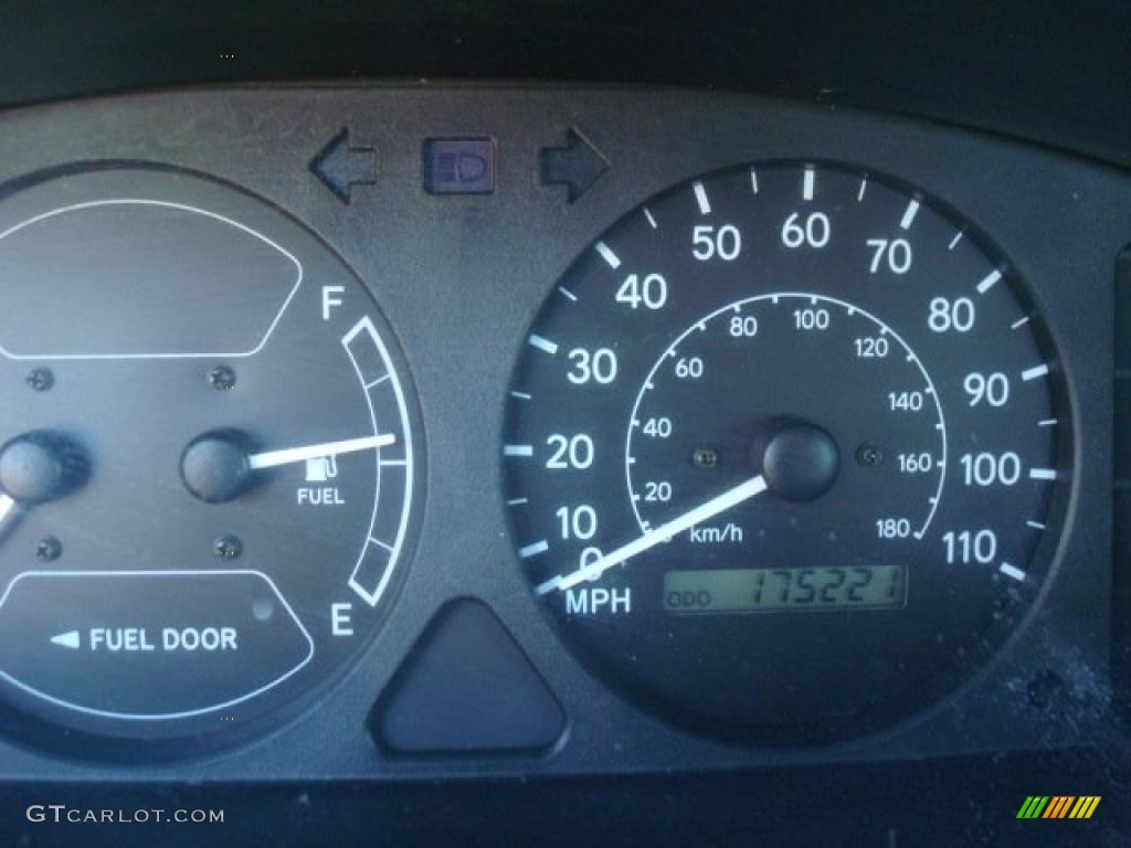 1999 Corolla VE - Silver Stream Opal / Light Charcoal photo #14