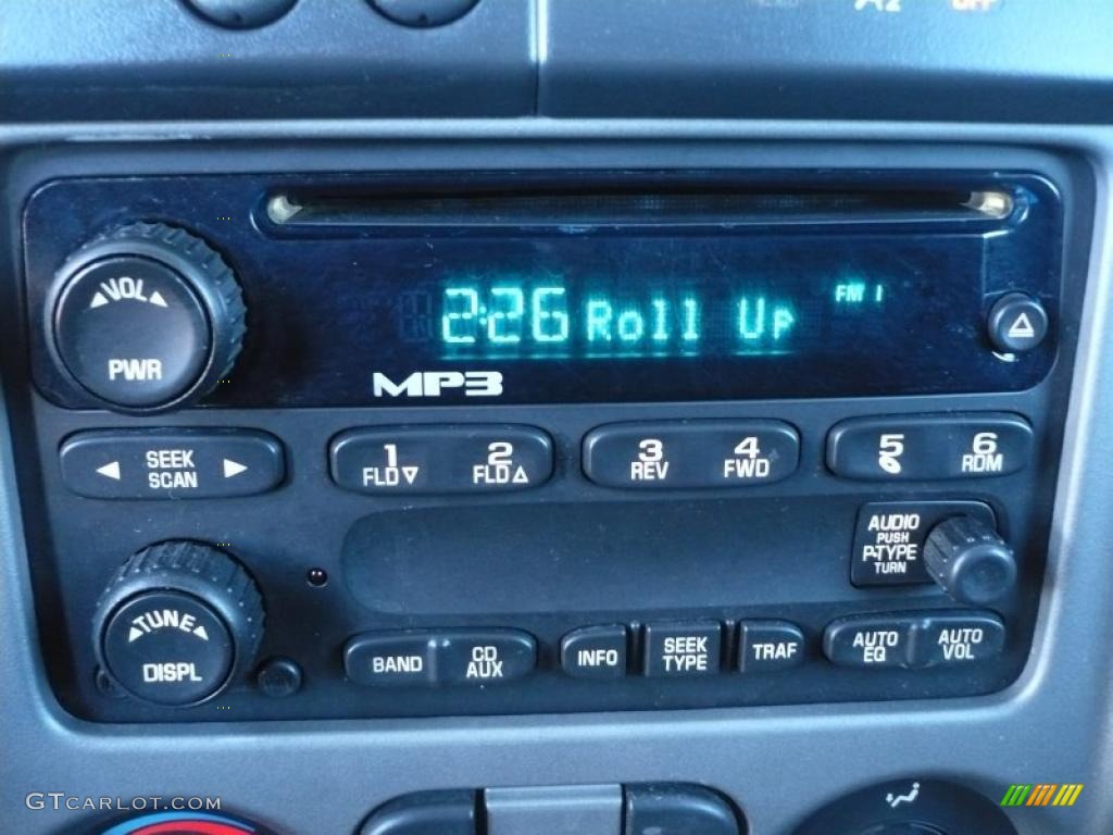 2006 Chevrolet Colorado Z71 Extended Cab 4x4 Controls Photo #45277473