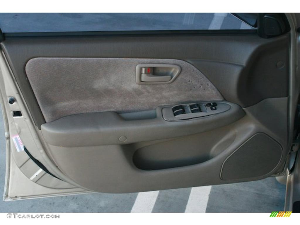 1997 Toyota camry door panel