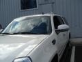 White Diamond - Escalade ESV AWD Photo No. 3