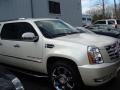 White Diamond - Escalade ESV AWD Photo No. 5