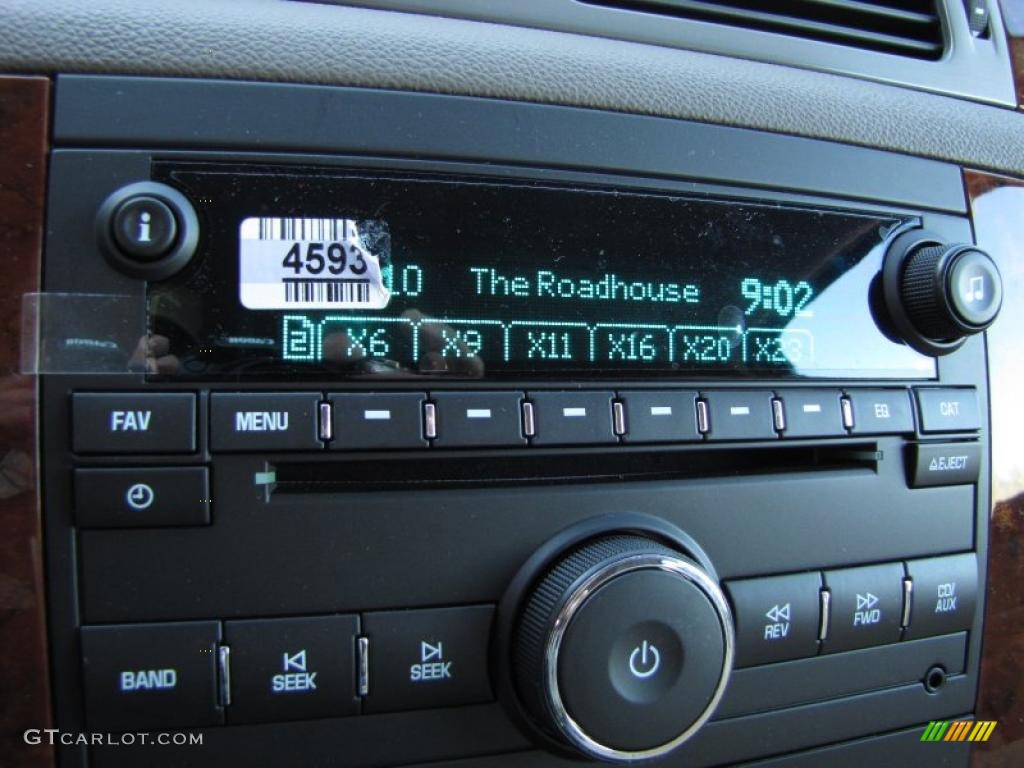 2011 Chevrolet Tahoe LS Controls Photo #45285739