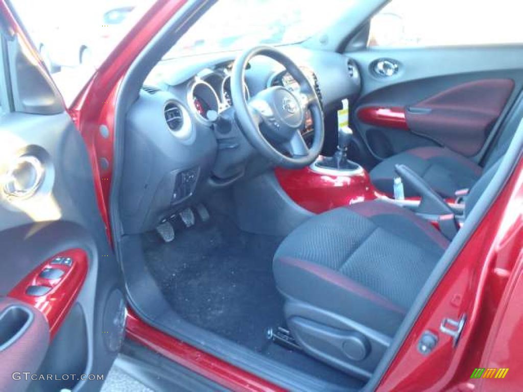 Black/Red w/Red Trim Interior 2011 Nissan Juke SV Photo #45286019