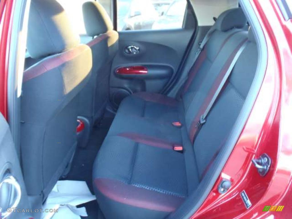 Black/Red w/Red Trim Interior 2011 Nissan Juke SV Photo #45286043