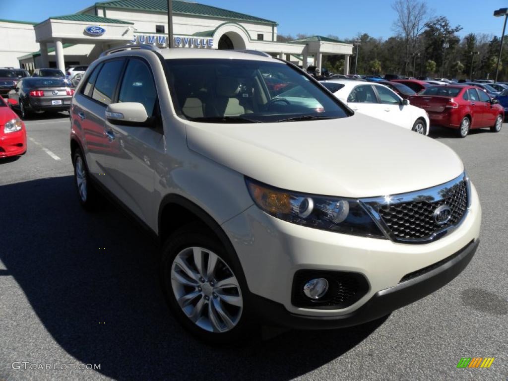 2011 Sorento LX V6 - Snow White Pearl / Beige photo #1