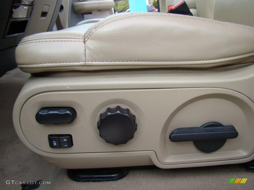 2006 F150 Lariat SuperCrew 4x4 - Oxford White / Tan photo #11