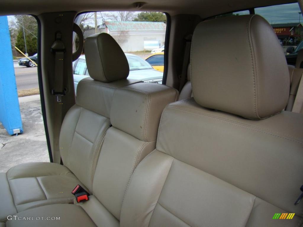 2006 F150 Lariat SuperCrew 4x4 - Oxford White / Tan photo #12