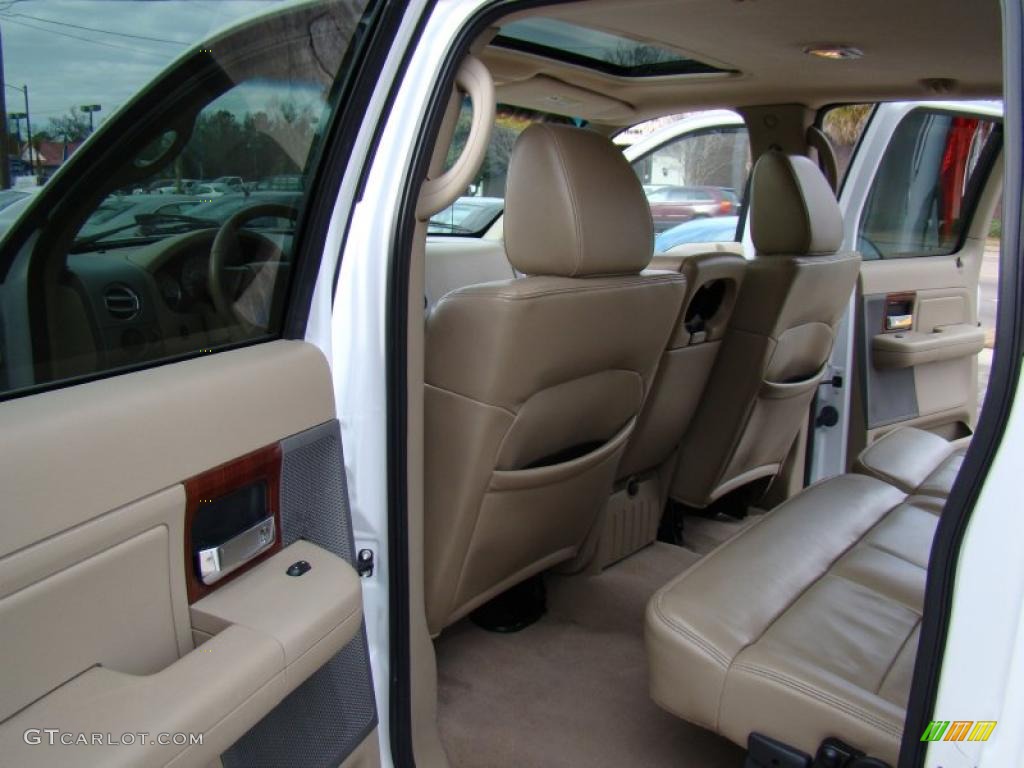 2006 F150 Lariat SuperCrew 4x4 - Oxford White / Tan photo #13