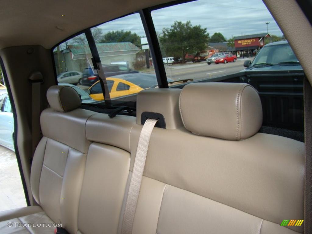 2006 F150 Lariat SuperCrew 4x4 - Oxford White / Tan photo #14