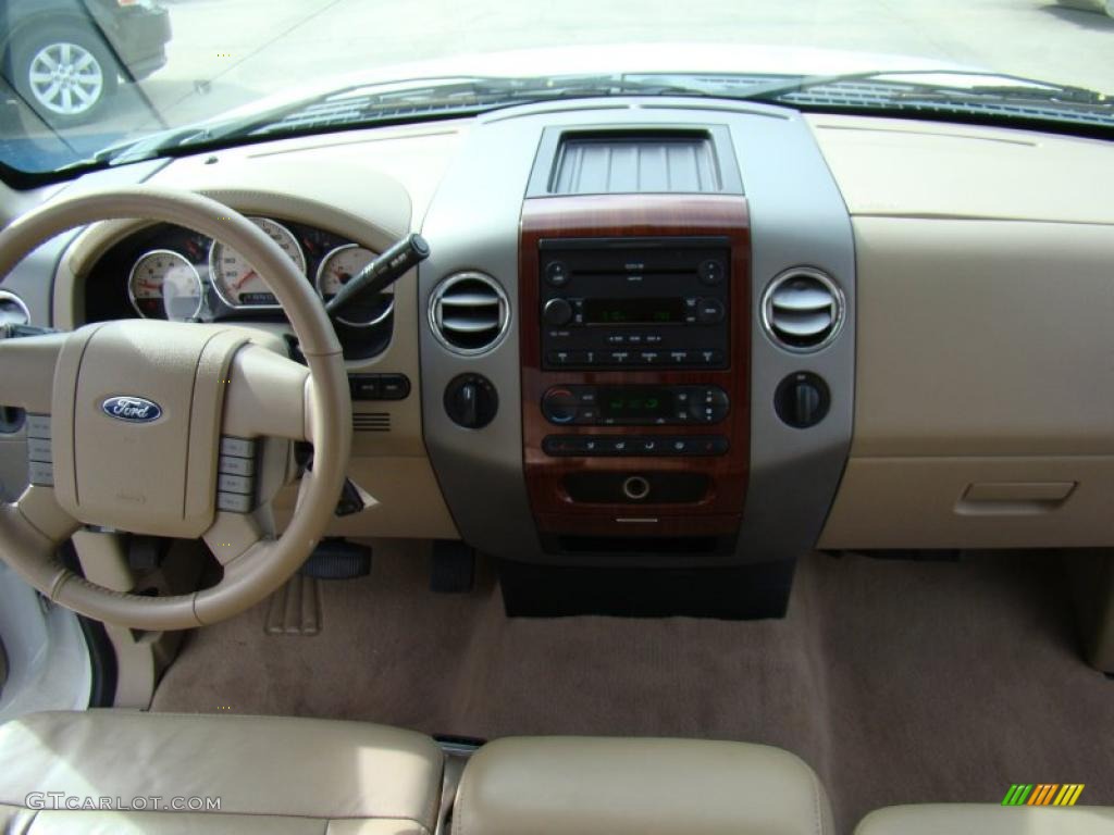 2006 F150 Lariat SuperCrew 4x4 - Oxford White / Tan photo #18