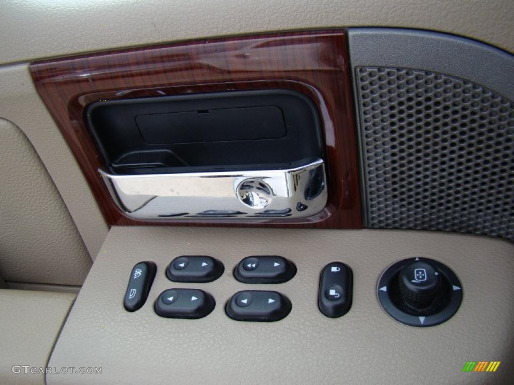 2006 F150 Lariat SuperCrew 4x4 - Oxford White / Tan photo #22