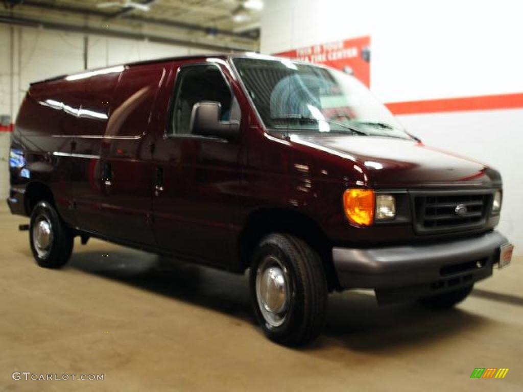 2006 E Series Van E250 Cargo - Toreador Red Metallic / Medium Flint Grey photo #4