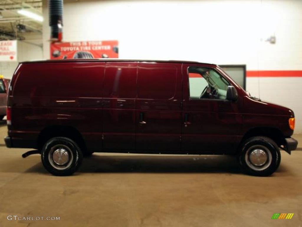 2006 E Series Van E250 Cargo - Toreador Red Metallic / Medium Flint Grey photo #5