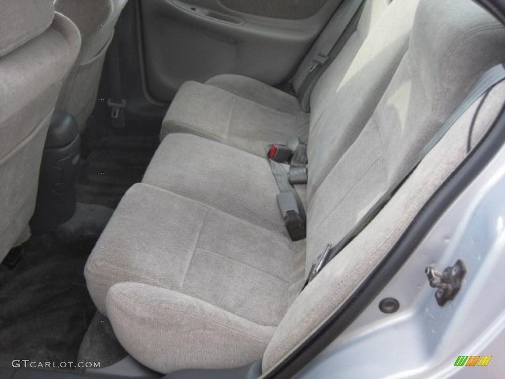 2000 Alero GL Sedan - Silvermist / Neutral photo #3
