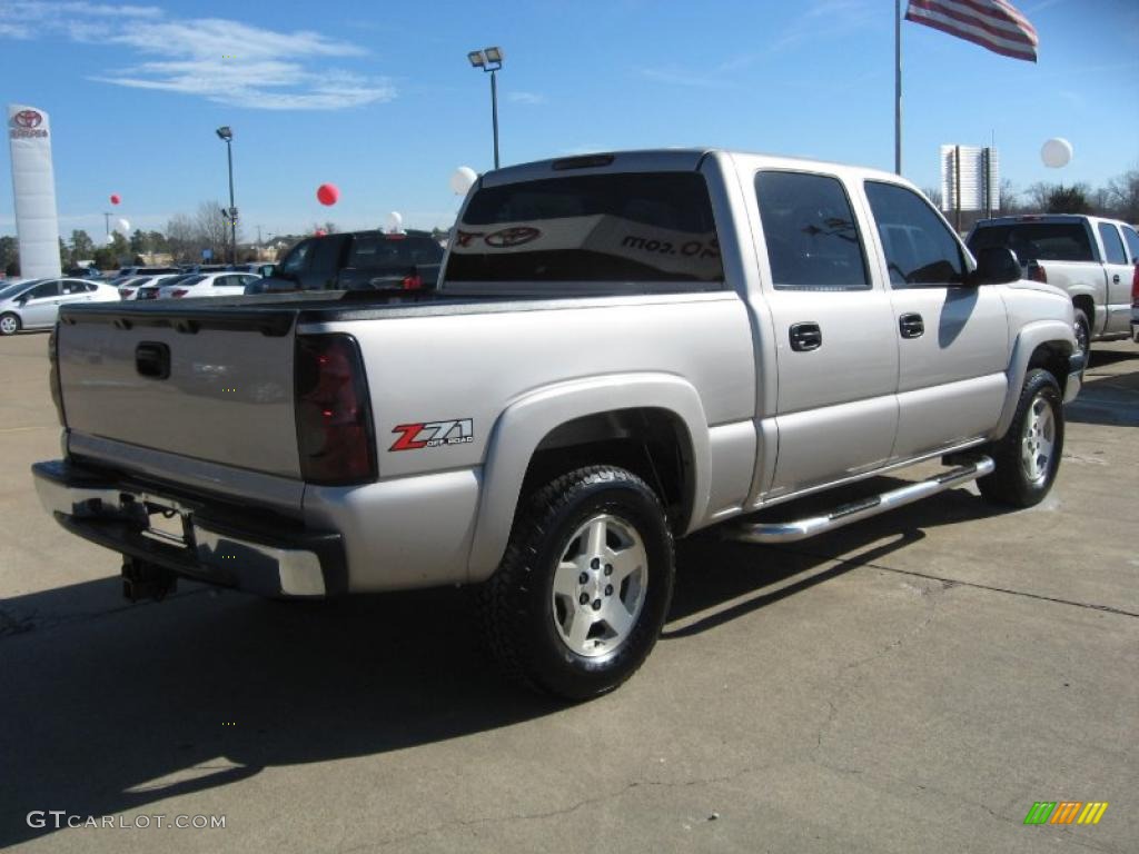 2004 Silverado 1500 Z71 Crew Cab 4x4 - Silver Birch Metallic / Medium Gray photo #7