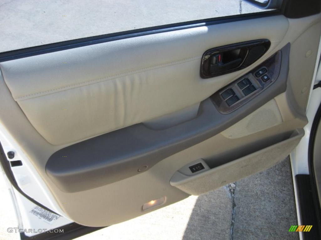 1999 Avalon XLS - White Diamond Pearl / Ivory photo #13