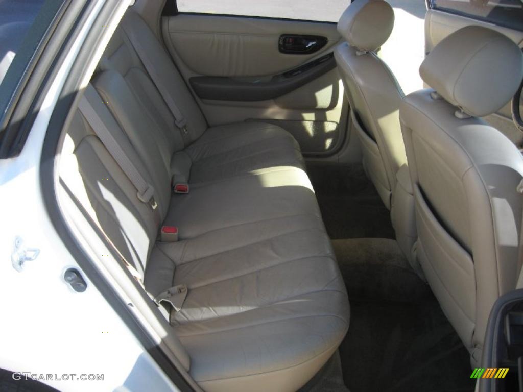 1999 Avalon XLS - White Diamond Pearl / Ivory photo #17