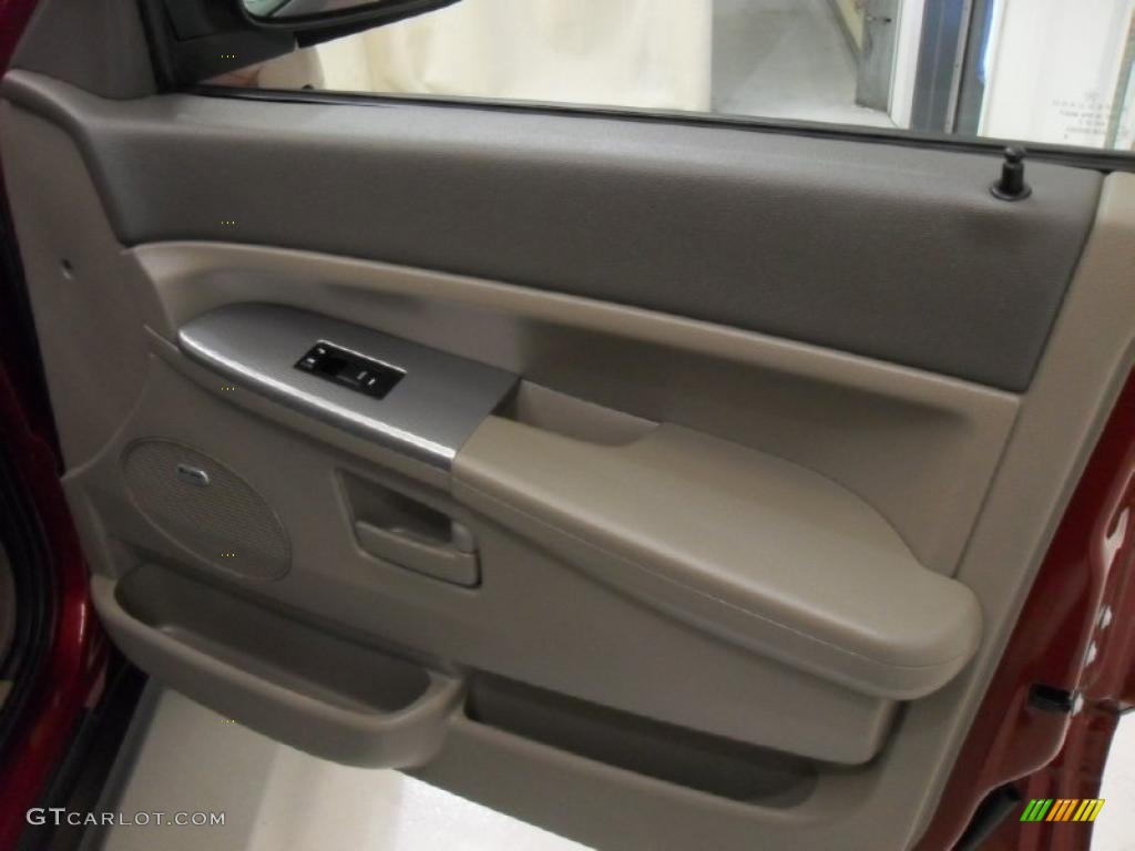 2008 Grand Cherokee Laredo - Red Rock Crystal Pearl / Khaki photo #22