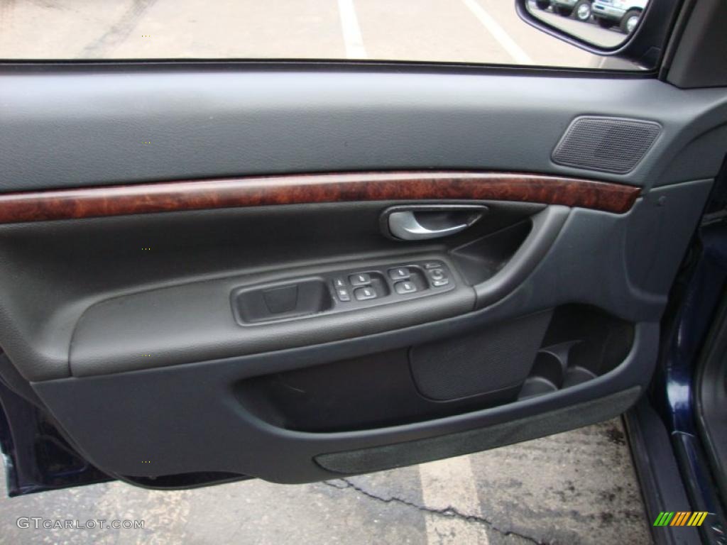 2003 Volvo S80 T6 Graphite Door Panel Photo #45297197