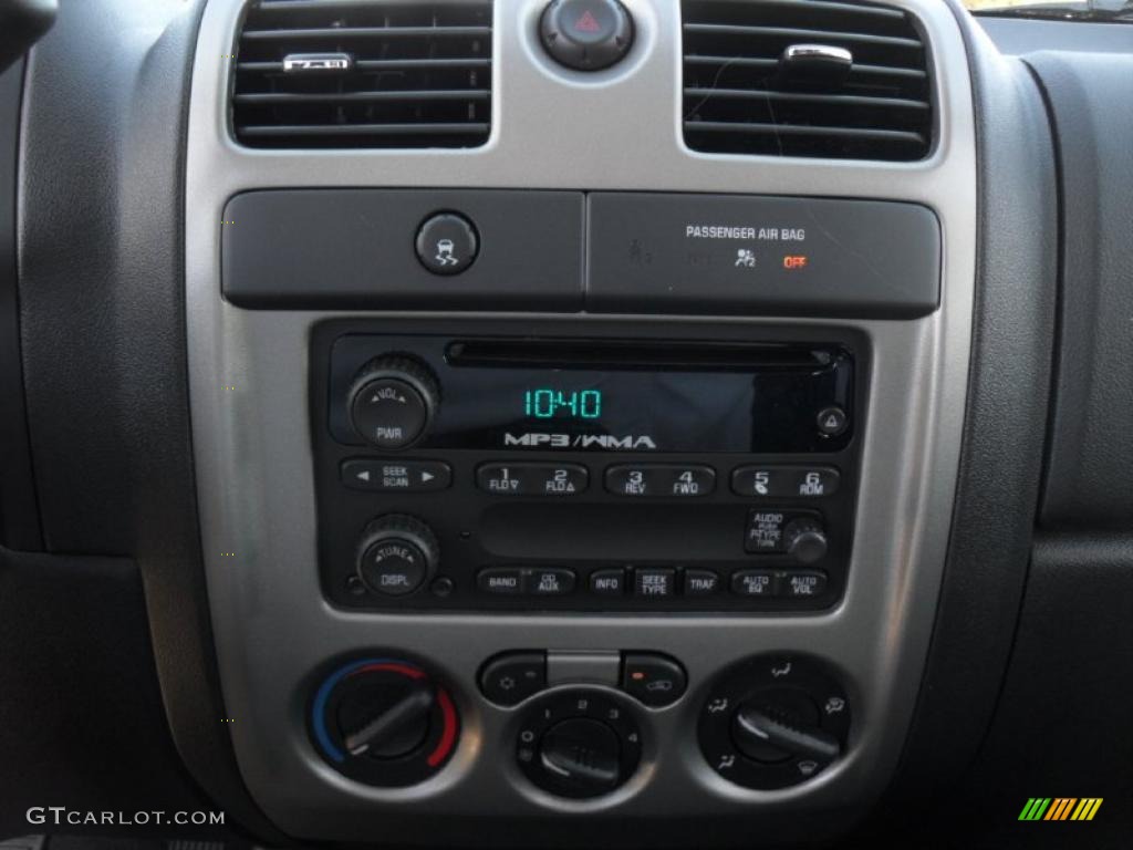2011 Chevrolet Colorado LT Extended Cab Controls Photo #45298921