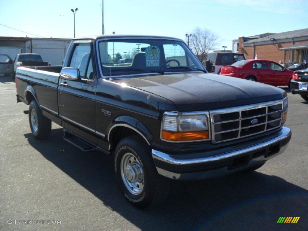 1997 F250 Regular Cab - Black / Medium Graphite photo #5