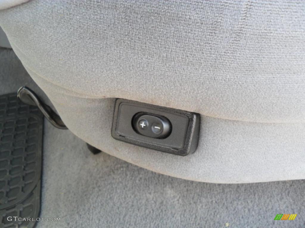 1997 F250 Regular Cab - Black / Medium Graphite photo #10