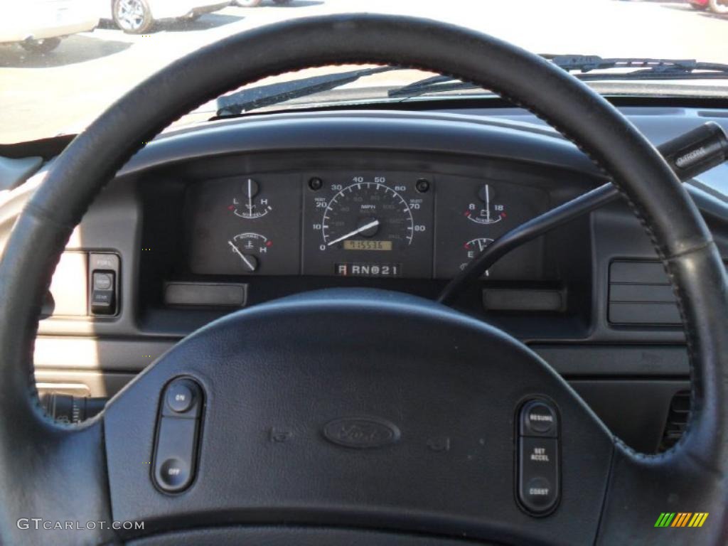 1997 F250 Regular Cab - Black / Medium Graphite photo #14