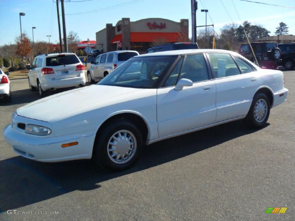 1996 Eighty-Eight LS - Bright White / Taupe photo #1