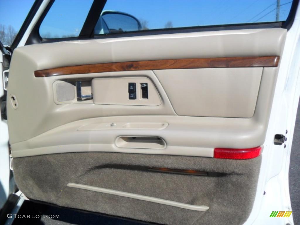 1996 Oldsmobile Eighty-Eight LS Taupe Door Panel Photo #45300641