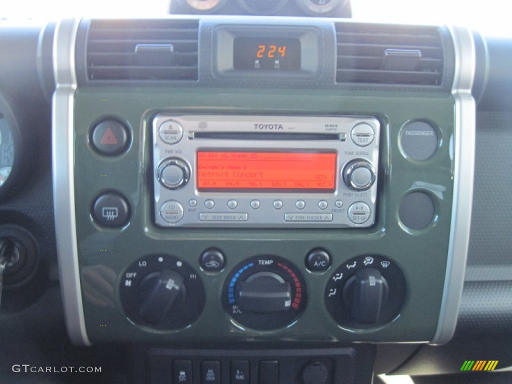 2011 FJ Cruiser 4WD - Army Green / Dark Charcoal photo #21