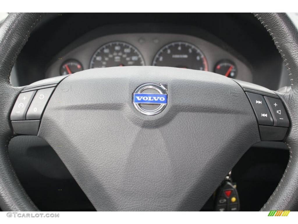 2003 Volvo S60 2.5T AWD Graphite Steering Wheel Photo #45302690