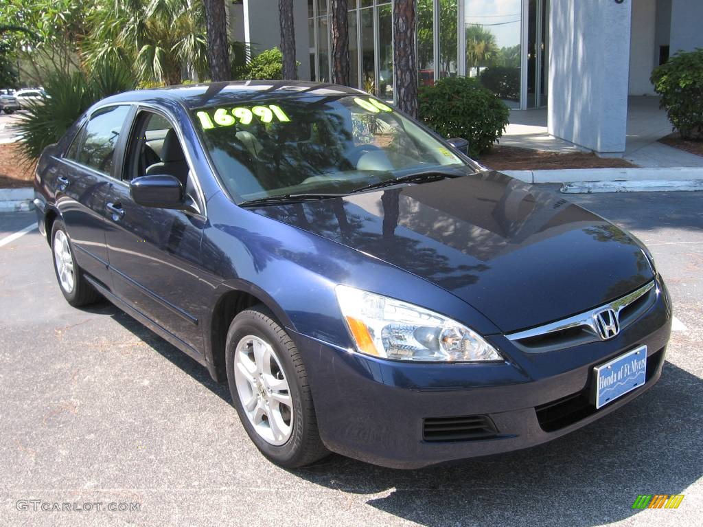 2006 Accord SE Sedan - Royal Blue Pearl / Gray photo #1