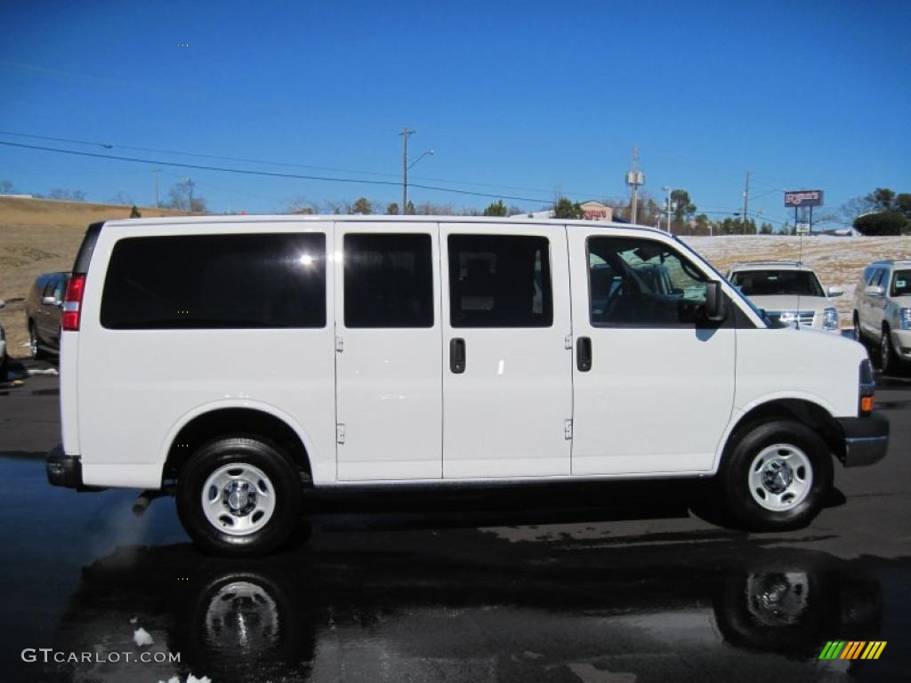 Summit White 2010 Chevrolet Express LT 2500 Passenger Van Exterior Photo #45304497