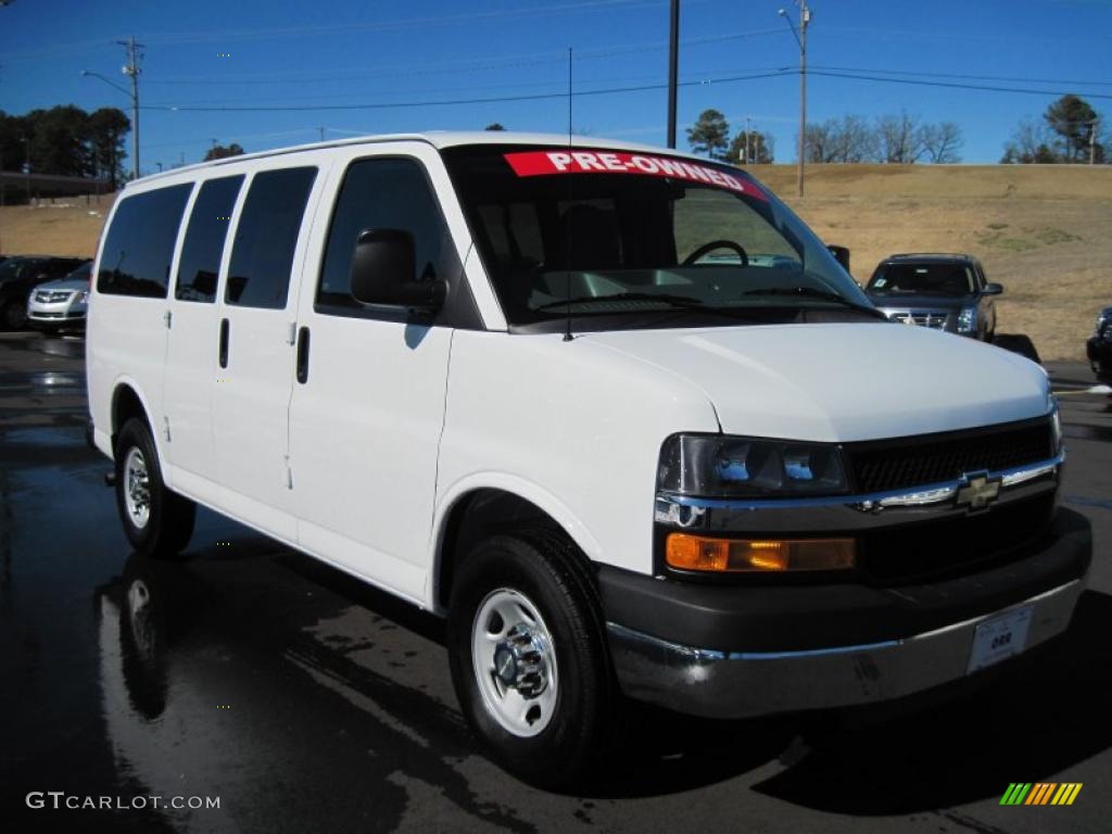 2010 Chevrolet Express LT 2500 Passenger Van Exterior Photos