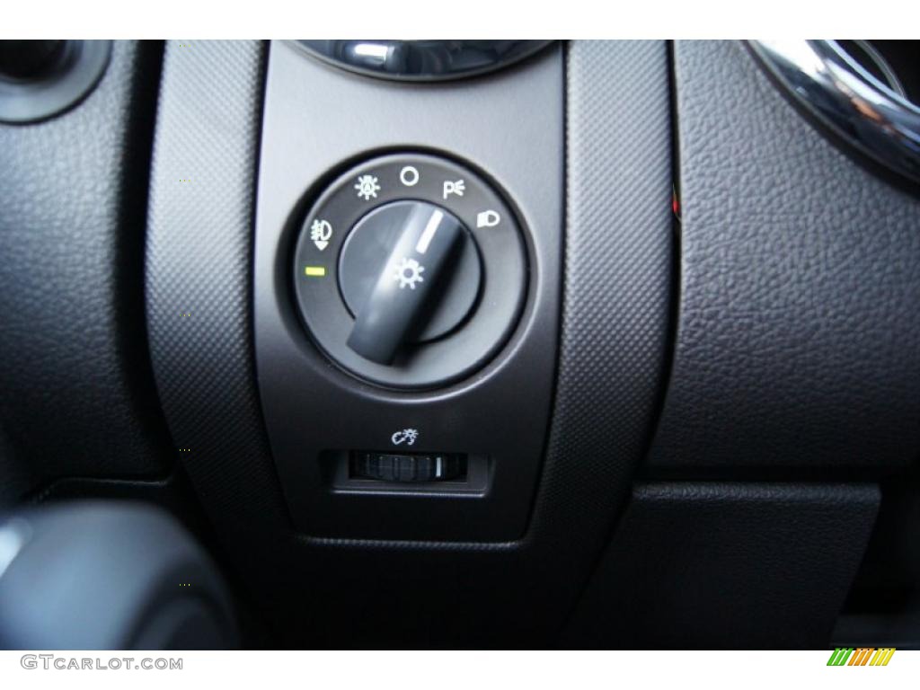 2010 Ford Explorer Limited 4x4 Controls Photo #45306133