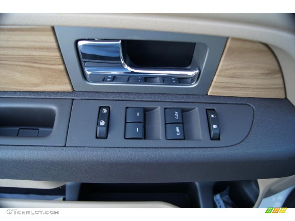 2011 Ford F150 Lariat SuperCrew 4x4 Controls Photo #45306757