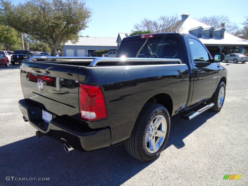 2009 Ram 1500 R/T Regular Cab - Brilliant Black Crystal Pearl / Dark Slate Gray photo #8