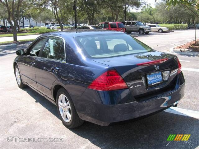 2006 Accord SE Sedan - Royal Blue Pearl / Gray photo #21