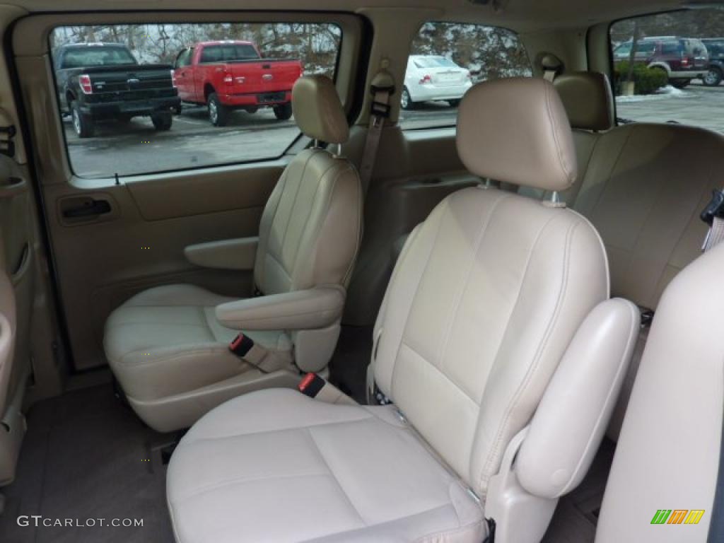 Medium Parchment Interior 2003 Ford Windstar SEL Photo #45314695