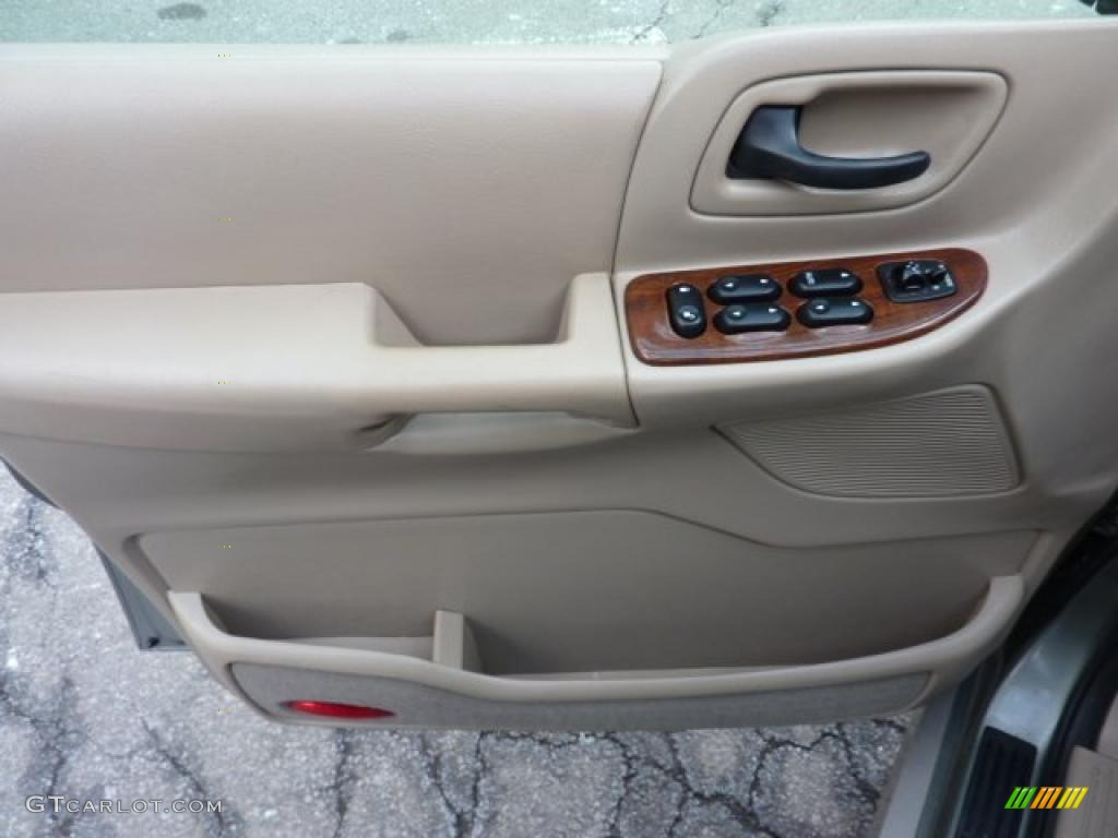 2003 Ford Windstar SEL Medium Parchment Door Panel Photo #45314703