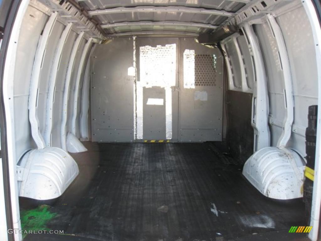 2007 Chevrolet Express 2500 Cargo Van Trunk Photo #45317084