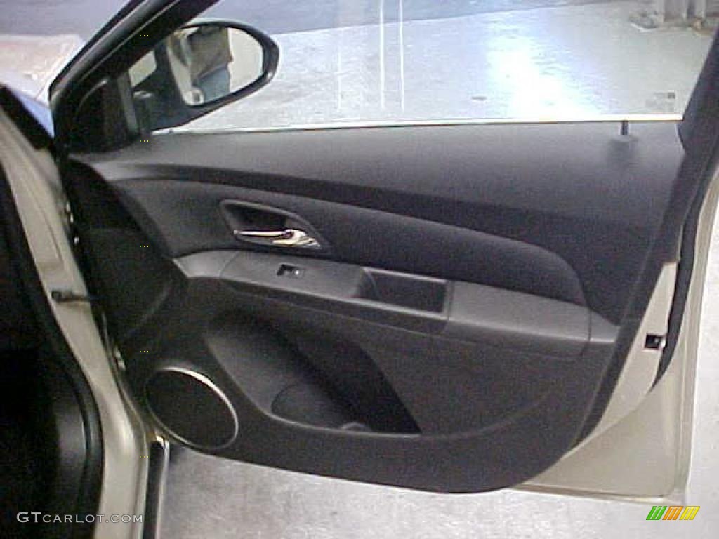 2011 Cruze LT - Gold Mist Metallic / Jet Black photo #4