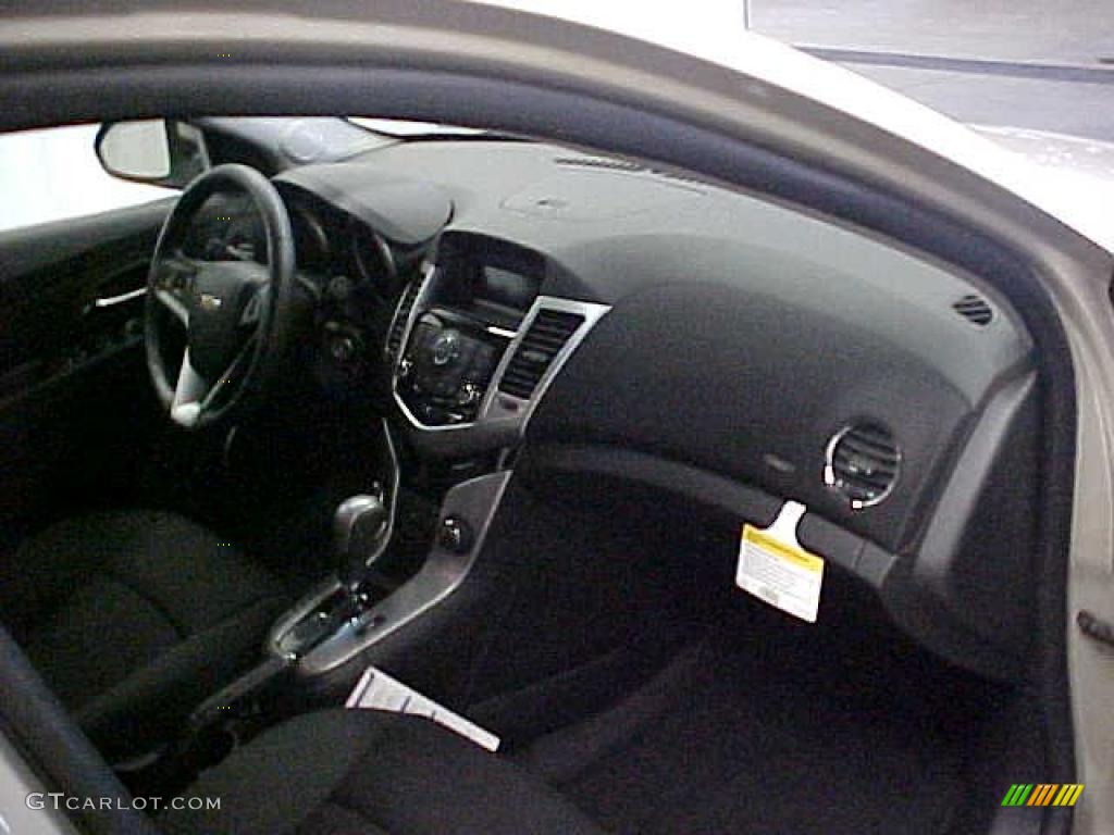 2011 Cruze LT - Gold Mist Metallic / Jet Black photo #5