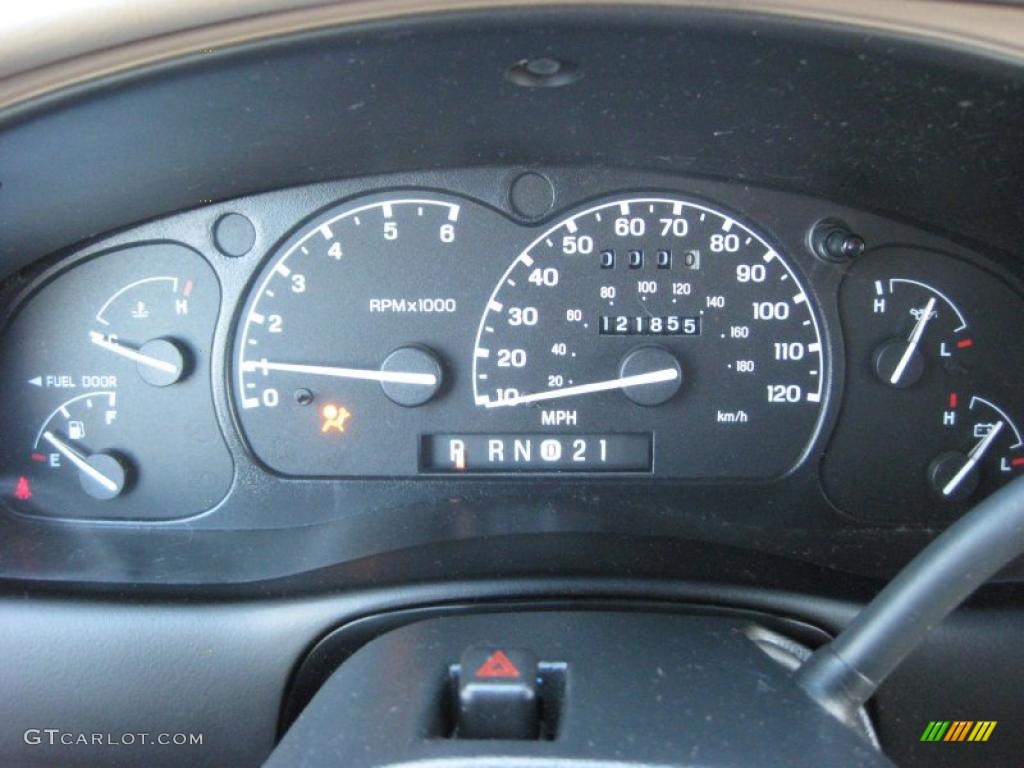 2000 Mercury Mountaineer V8 AWD Gauges Photo #45323652