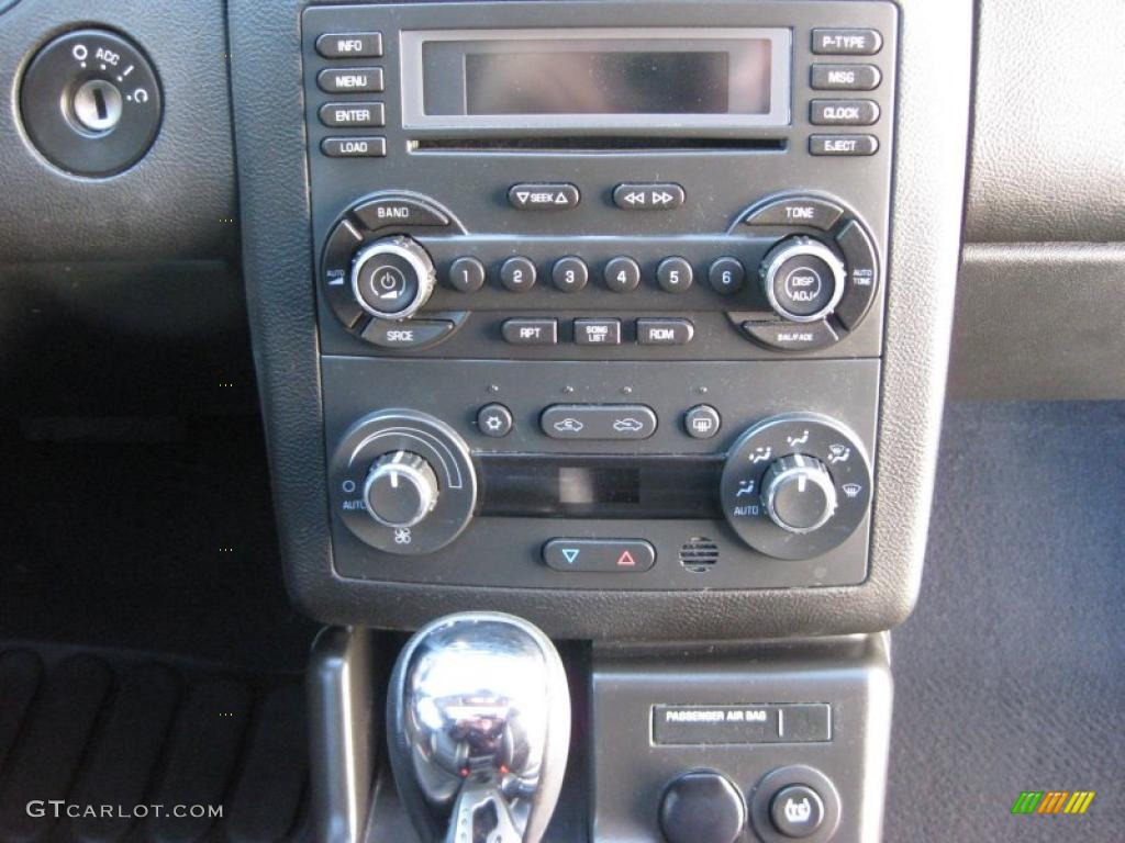 2007 Pontiac G6 GTP Coupe Controls Photo #45323916
