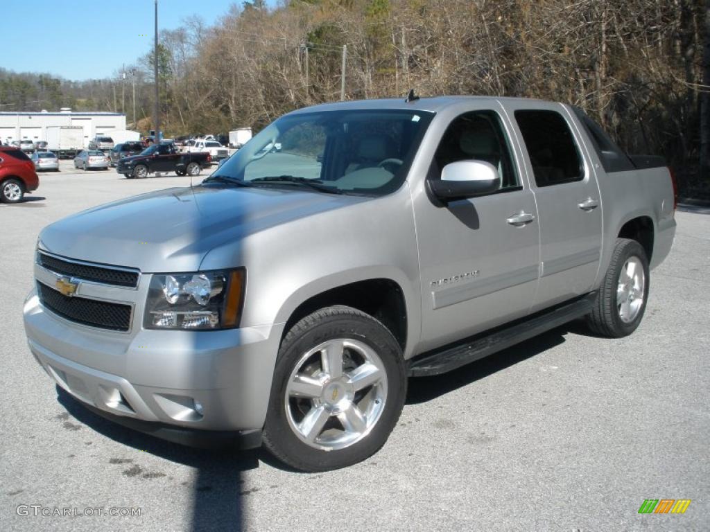 Sheer Silver Metallic 2010 Chevrolet Avalanche LT Exterior Photo #45324998
