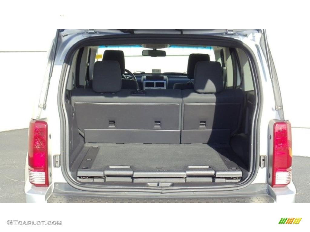2007 Dodge Nitro SLT 4x4 Trunk Photo #45326159