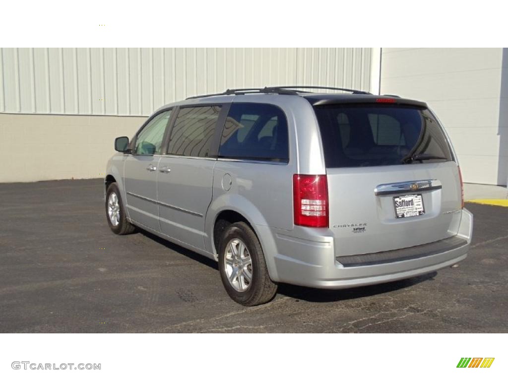 Bright Silver Metallic 2009 Chrysler Town & Country Touring Exterior Photo #45326227